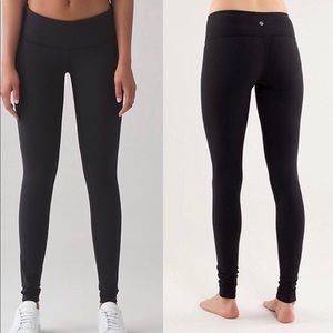 Size 6 Lulu Lemon full length Leggingins